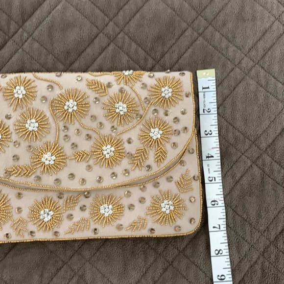 La Regale NWT Rhinestone/Beaded Clutch - Picture 12 of 12